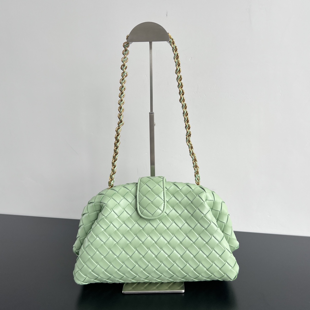 Teen Lauren 1980 Padded Intrecciato Leather Clutch With Chain Light Green